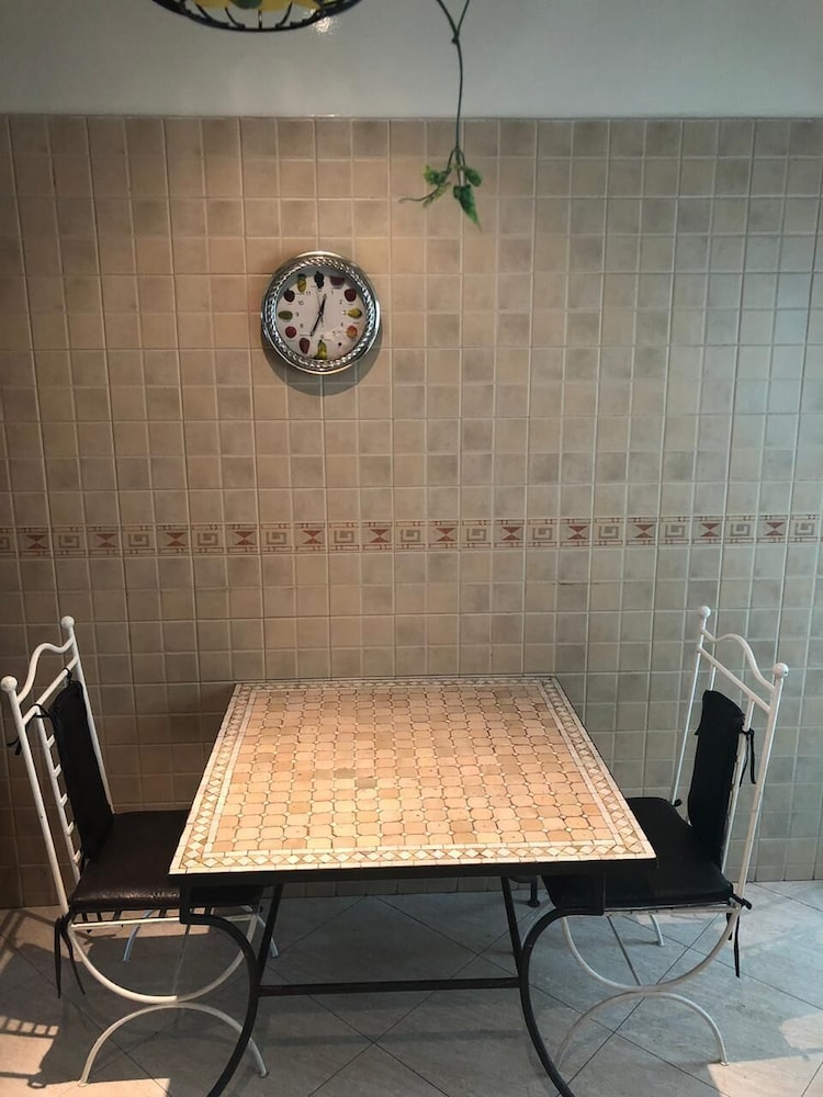 SPACIEUX APPARTEMENT AU COEUR CASABLANCA