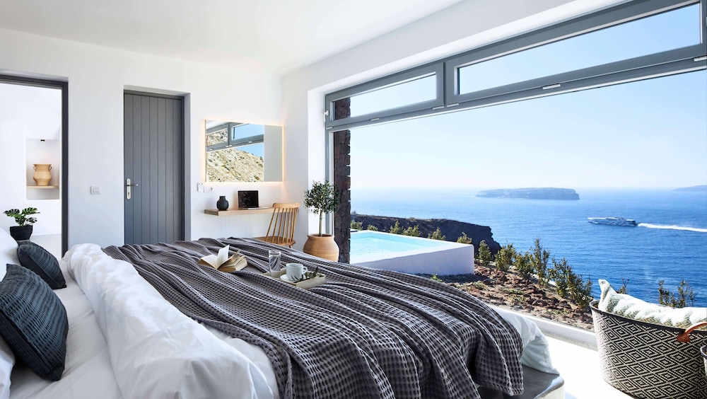 NATURE ECO RESIDENCES SANTORINI