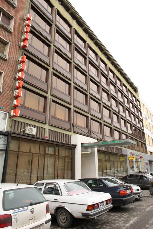 CENTRAL