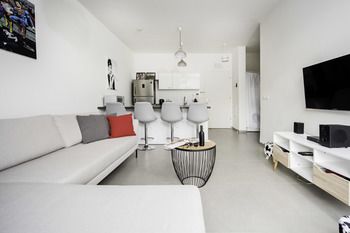 SEA N' RENT - ARLOZEROV 15