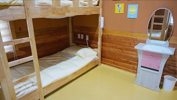 YESJUN GUESTHOUSE HOSTEL