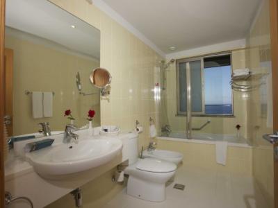 MADEIRA REGENCY CLIFF HOTEL
