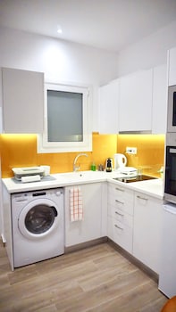 Spacious Peaceful Studio With Garden Patio