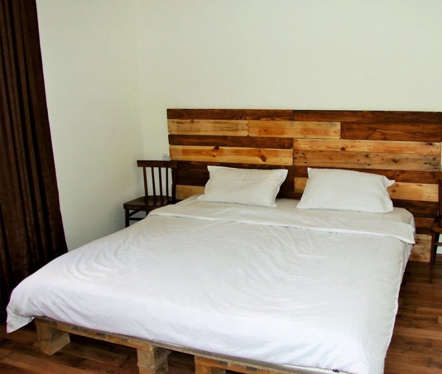 SHAT LAV HOSTEL