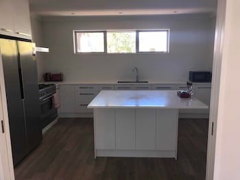 MEMORIAL HOLIDAY HOME