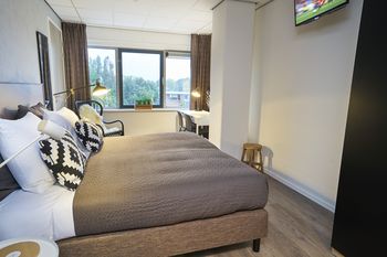 AMRATH APART HOTEL SCHIPHOL BADHOEVEDORP