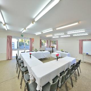 ALLENBY PARK HOTEL