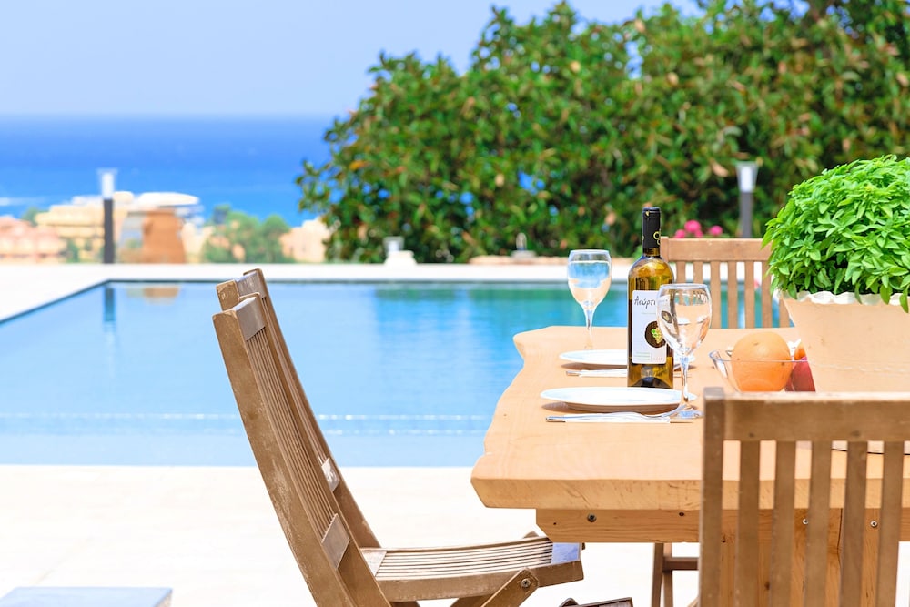 CRETAN DREAM VILLA