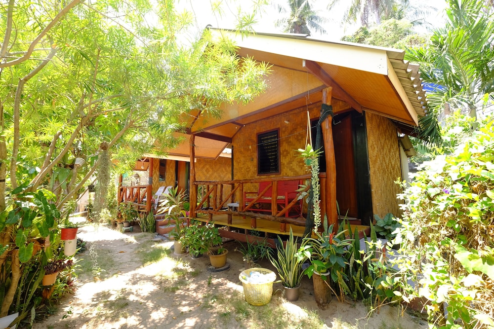 BULAN BUNGALOW LANTA