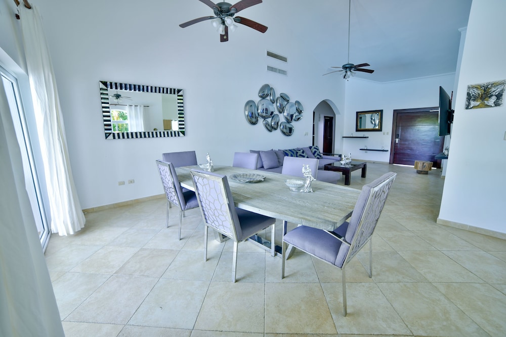 VILLA COCOTAL