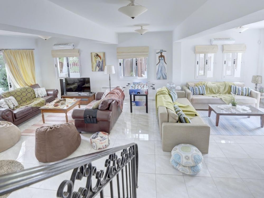 VILLA JESSIE AQ HA2