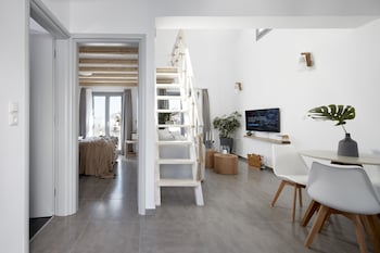 PNOI LUXURY SUITES