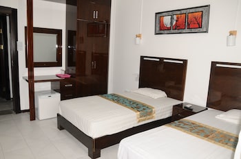 LE FLAMBOYANT HOTEL