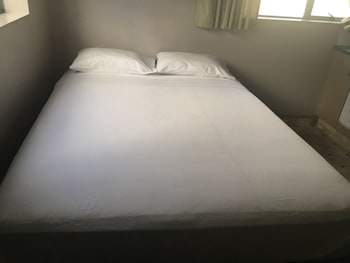 MANUKAU CITY LODGE