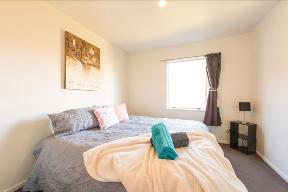 FRYER STREET - CENTRAL CAREFREE HIDEAWAY