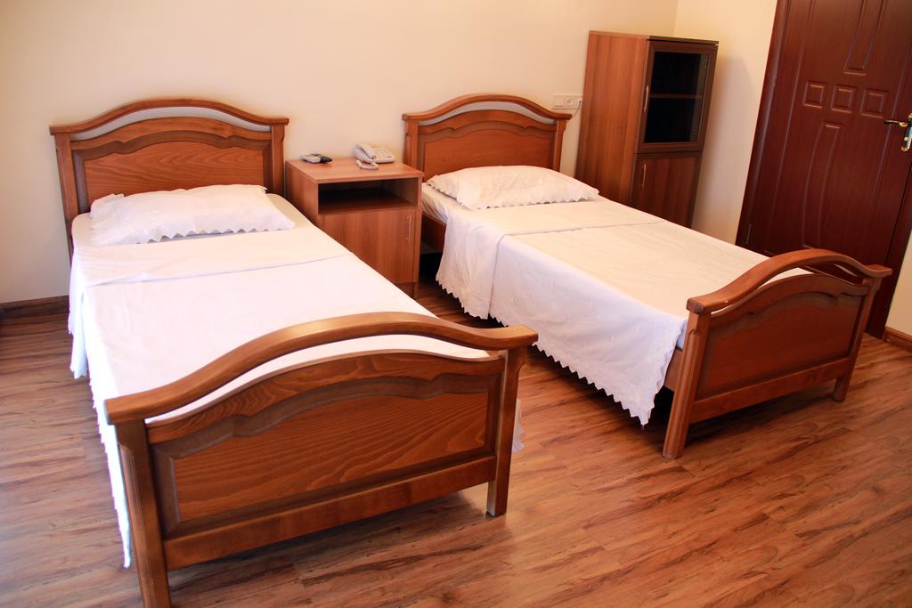 NUR HOTEL