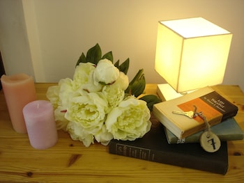 ICOS GUESTHOUSE 2 FOR FEMALE