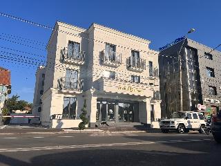 BRANCO HOTEL