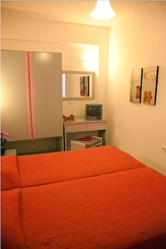 ERMIS SUITES
