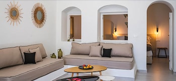 ECHO SUITES