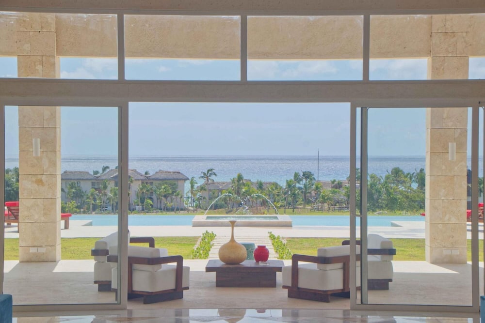 VILLA OKYANUS - OCEAN VIEW VILLA IN LUXURY RESORT