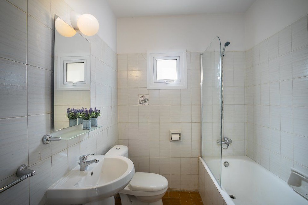 CENTRAL AYIA NAPA SUITE