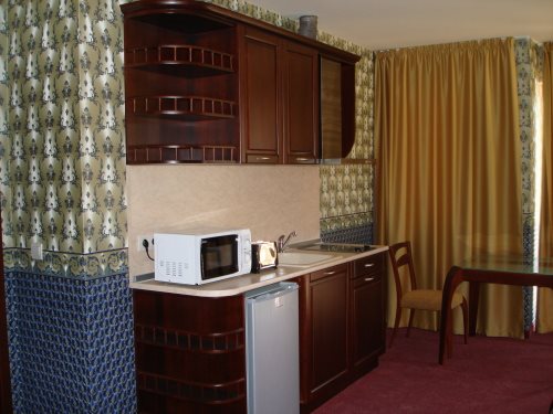 TWINS PALACE HOTEL