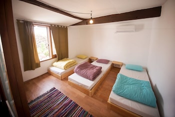SHANTI SHANTI GUEST HOUSE HOSTEL