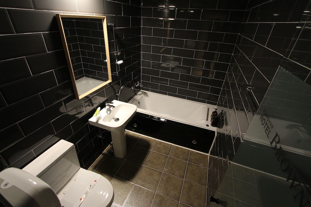 BROWN HOTEL