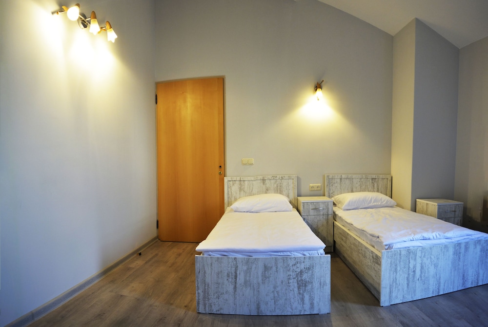 THE ROOMS HOSTEL YEREVAN