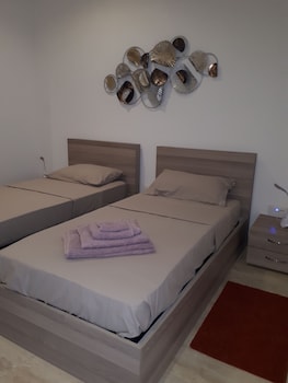 FAUZIA B&B