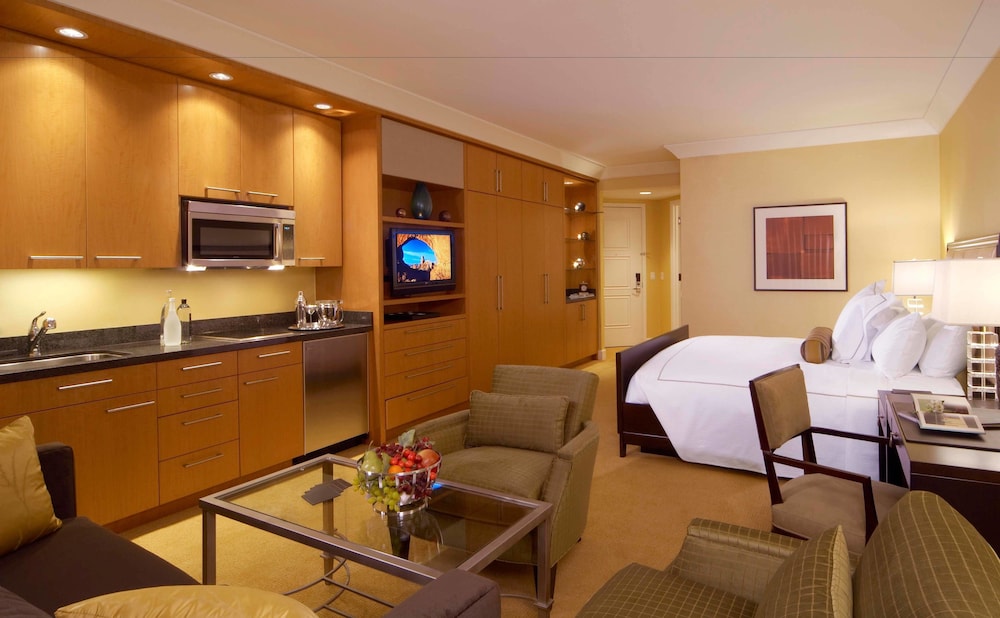 PARADISE BOUND HOTEL & RESORT