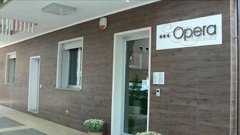 RESIDENCE OPERA