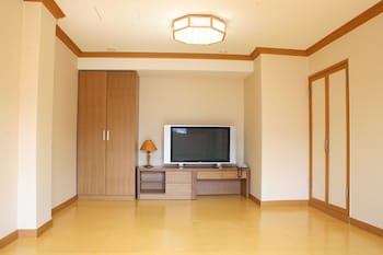 JUWANGSAN SPA TOURIST HOTEL