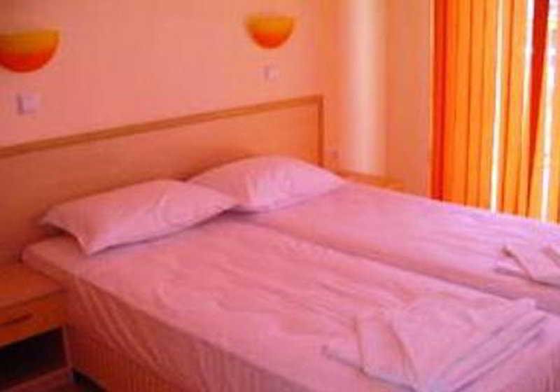 KAMELIA GARDEN HOLIDAY APARTMENTS