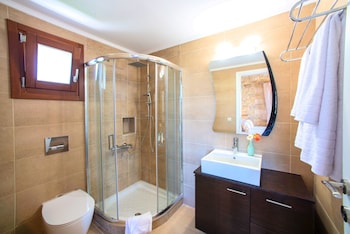 CRETAN SUNRISE VILLA