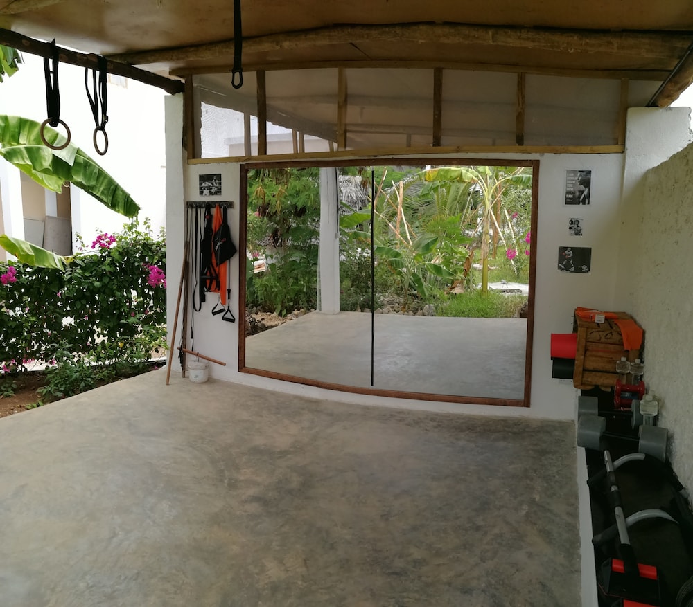 BREEZE RESIDENCE