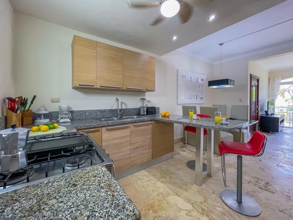 2 BEDROOM ECONOMY COZY COND FOR YOUR VACATIONS