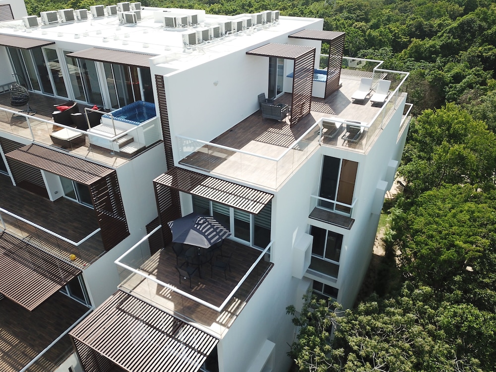 LUXURY OCEAN VIEW PENTHOUSE RIVIERA MAYA