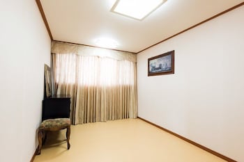 EDO PENSION JEJU