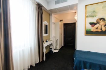 EVIANNE BOUTIQUE HOTEL