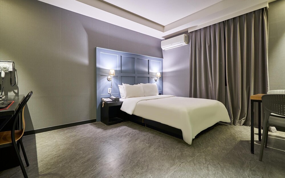 GURI BOUTIQUE HOTEL XYM