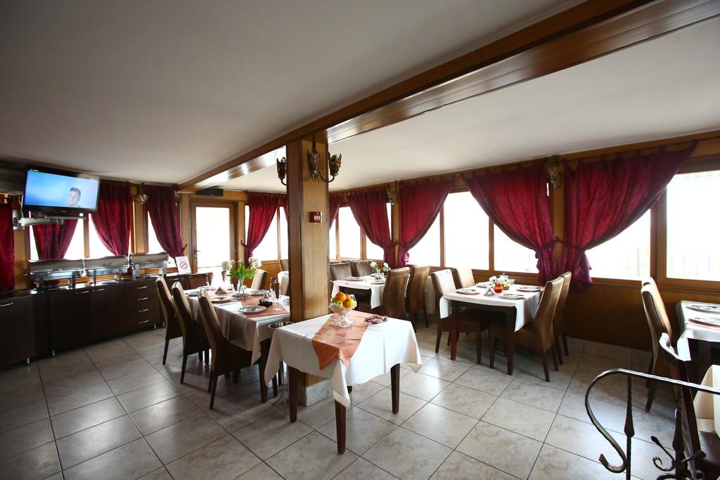 VOILA HOTEL