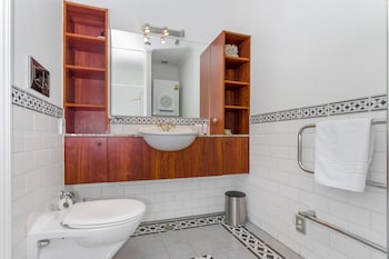PERFECT LOCATION, VIADUCT HARBOUR CBD
