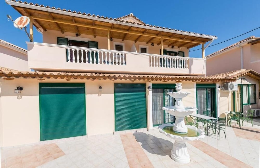 BRAVO APARTMENTS