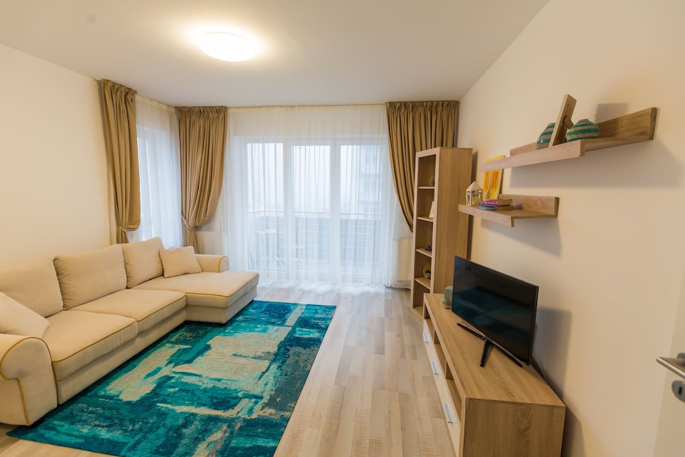APARTMENT ELLA
