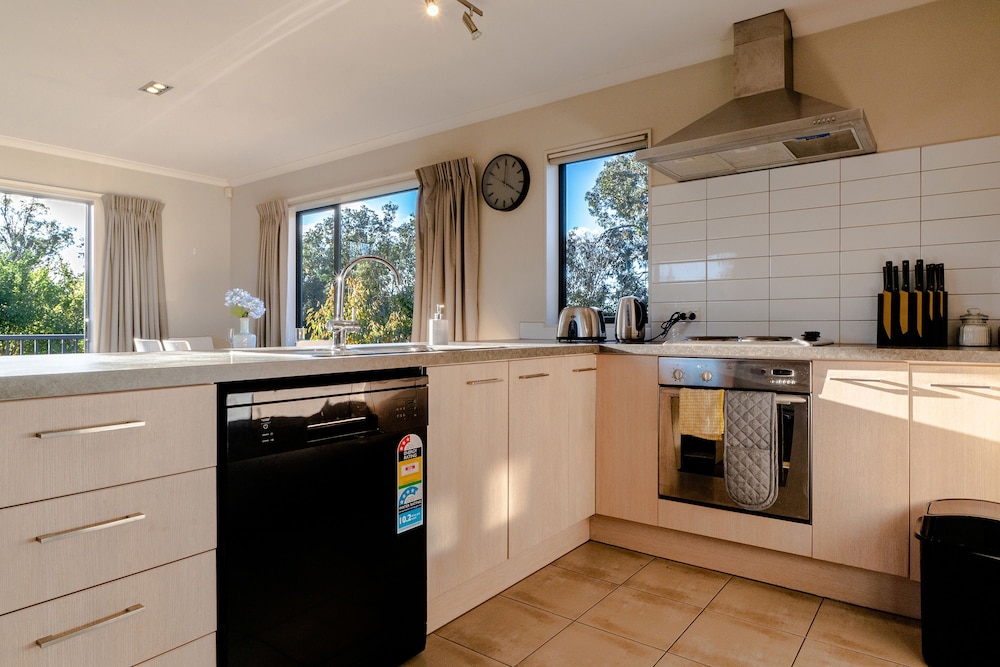 GLENFIELD CENTRAL MODERN 1 BDR UNIT