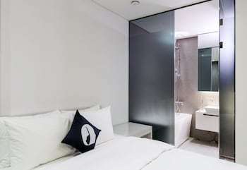 HOTEL THE DESIGNERS CHEONGNYANGNI