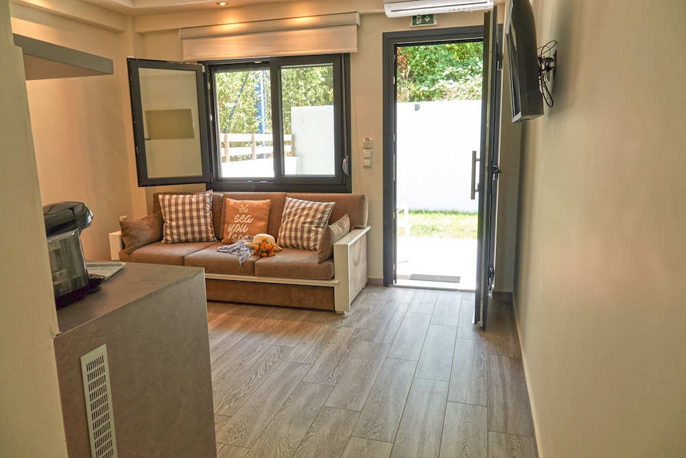 BELLA VISTA LUXURY APARTMENTS