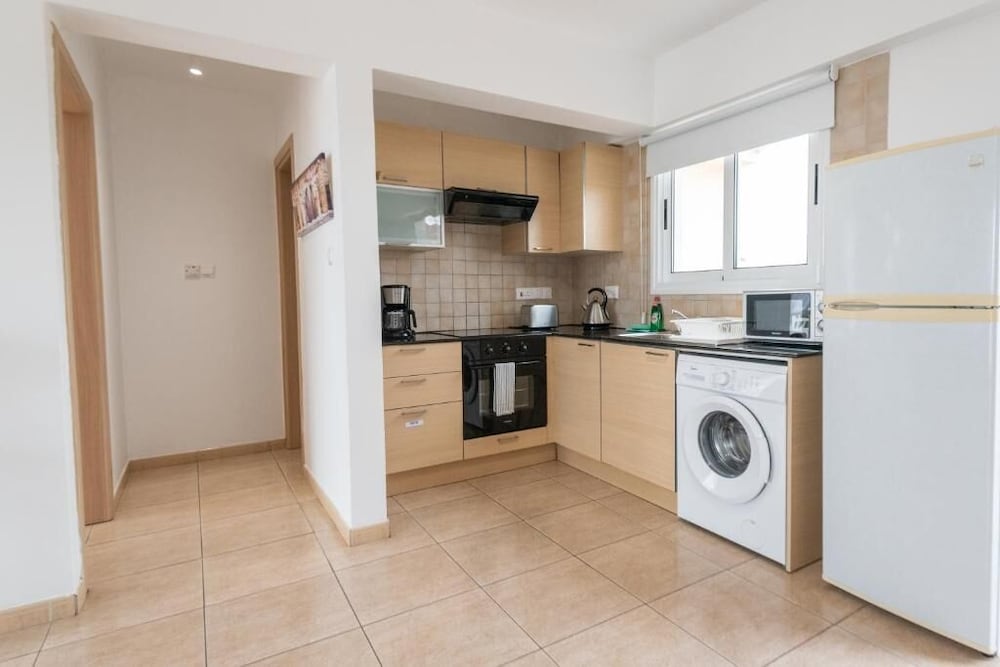 NARCISSOS NISSI BEACH APARTMENT C16
